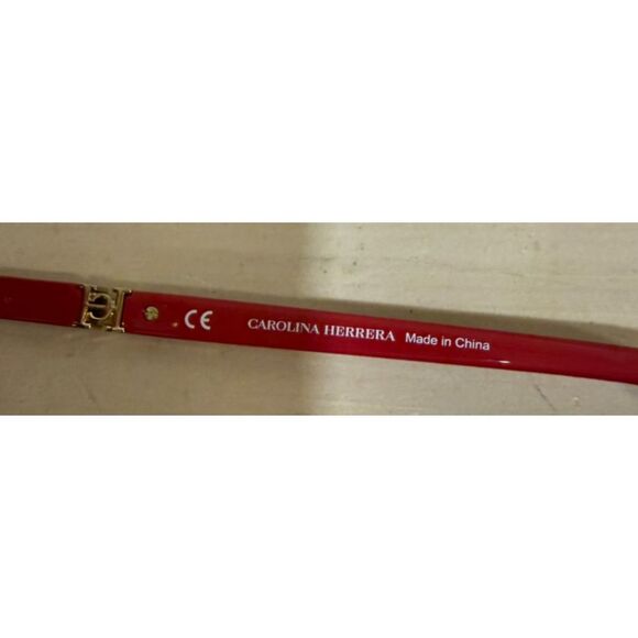 Carolina Herrera Authentic Frames main image 4